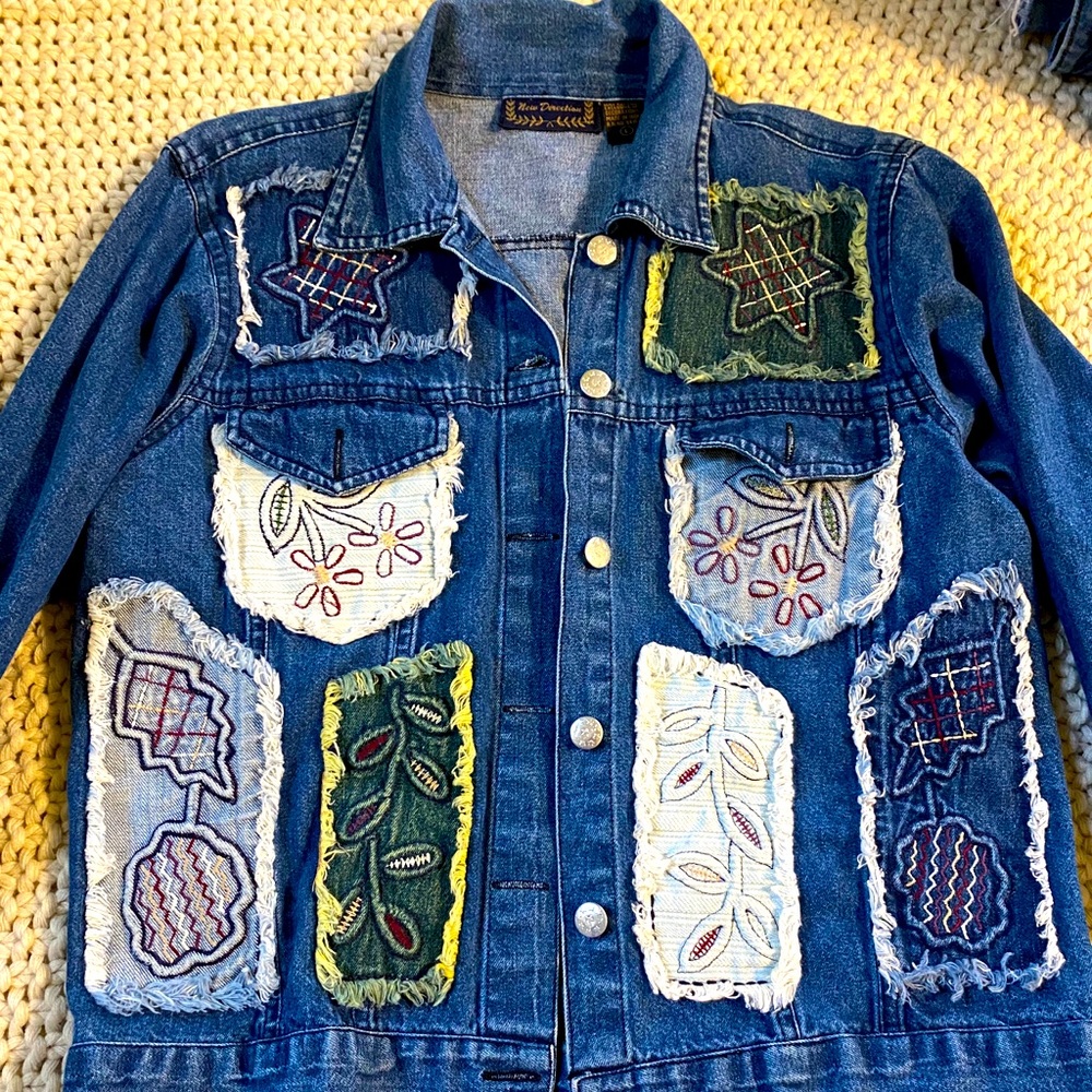 Cute jean jacket for the season